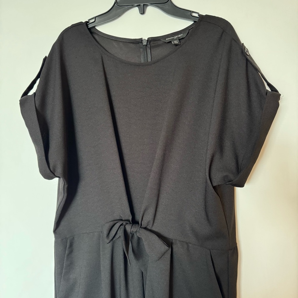 Banana Republic Full Length Black Jumpsuit w/Tie Front + Wide Cuffed Sleeves 14
